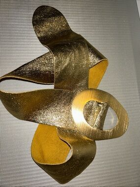 NWOT Vera Pelle Gold Women’s Leather Belt